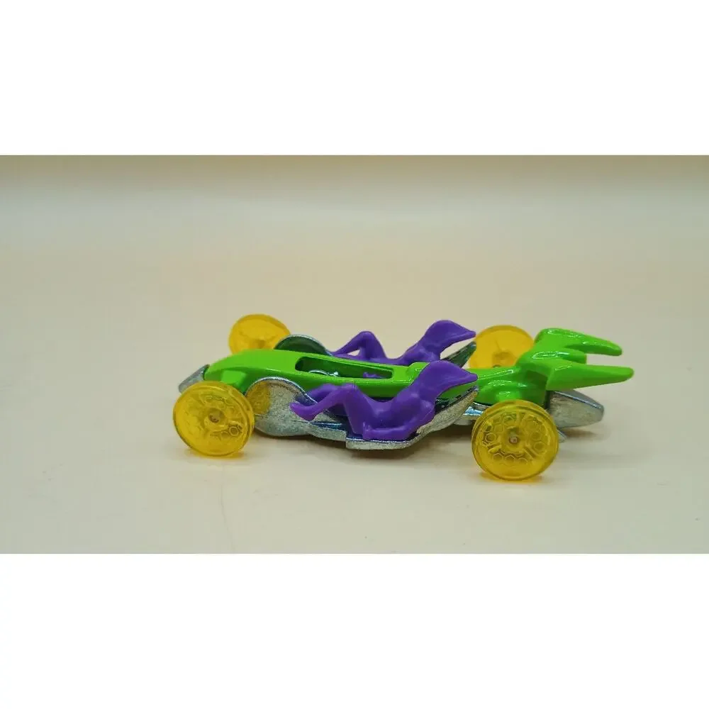 2020 Hot Wheels X-Raycers Pedal de Metal Lime Green Die Cast Toy Car Vehicle